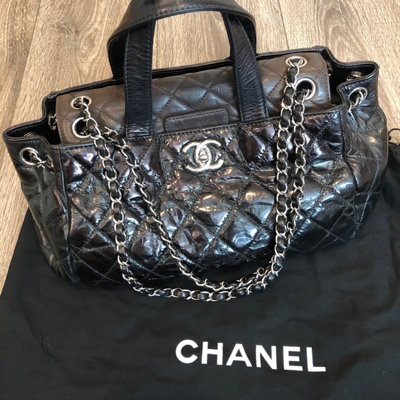 CHANEL AGED CALFSKN QUILTED BOWLER STYLE TOTE BAG - Picture 12 of 12